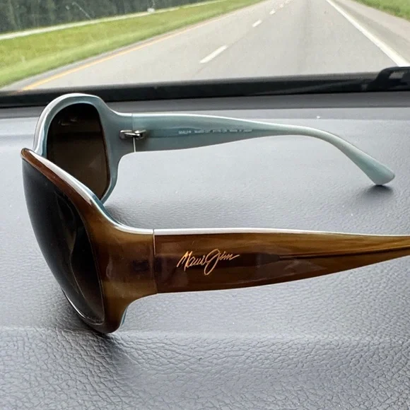 Maui Jim Brown Sunglasses - Picture 2 of 3